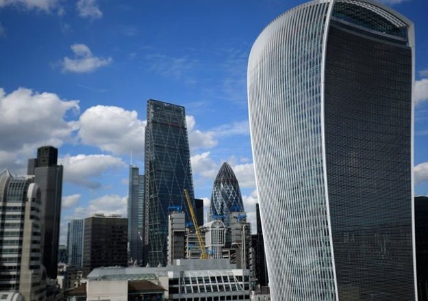 London ROAR BANK / MONUMENT